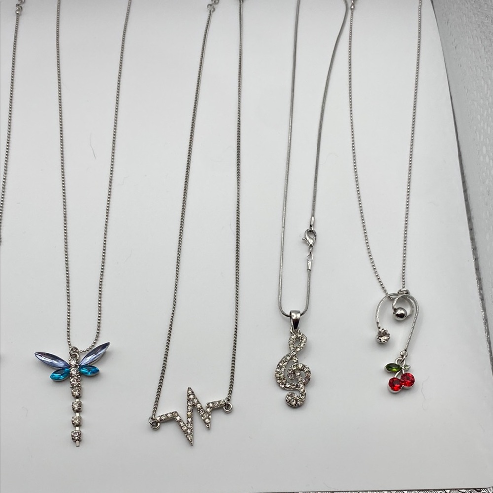 Silver and Blue Pendant Necklace Set